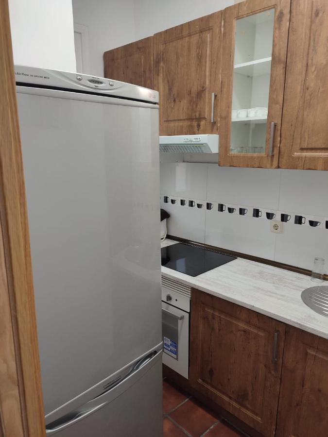 Apartamento En El Centro Del Pueblo Apartment Робледо де Чавела Екстериор снимка